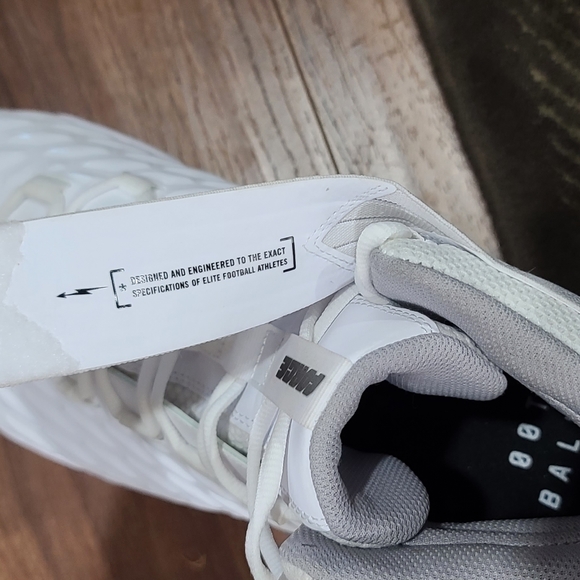 Sz 21 Nike Force Savage Pro 2 Football Cleats NWOT BV5448-101 - Picture 4 of 10